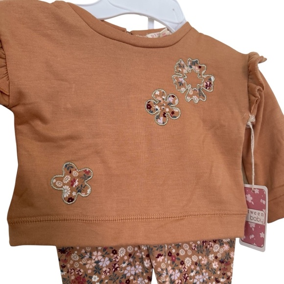Btween Camel Brown Floral Set 3PC Long Sleeve Top Flare Pants Baby Girl 12- 24M - Picture 2 of 8
